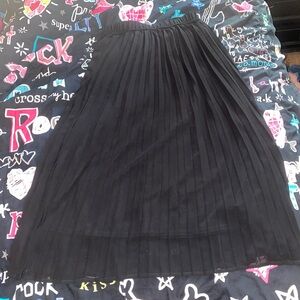 Elegant Black Pleated Skirt